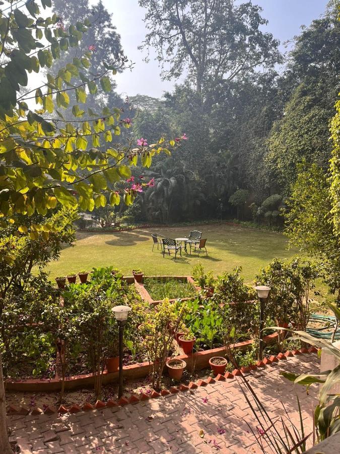 The Estate Villa Nuova Delhi Esterno foto