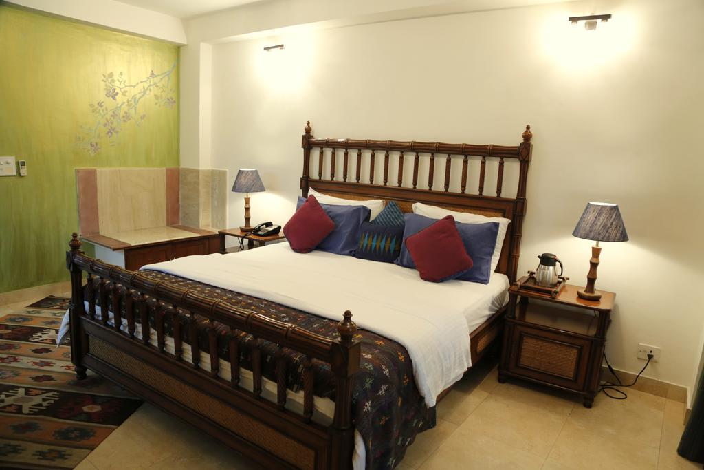 The Estate Villa Nuova Delhi Esterno foto